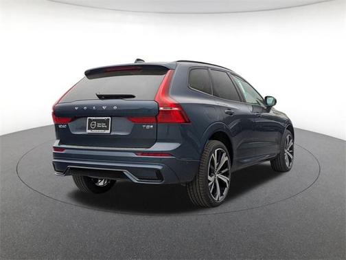 2025 Volvo XC60 Plug-In Hybrid T8 Ultra