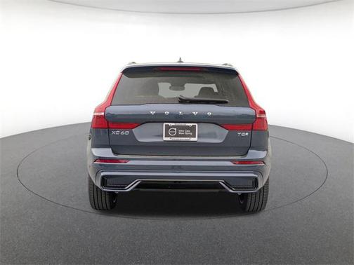 2025 Volvo XC60 Plug-In Hybrid T8 Ultra