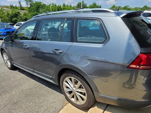 2017 Volkswagen Golf Alltrack TSI SEL