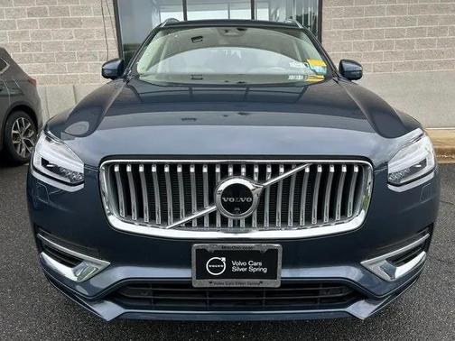 2023 Volvo XC90 Recharge Plug-In Hybrid T8 Plus Bright Theme 7-Seater
