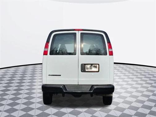 2022 Chevrolet Express 2500 RWD 2500 Extended Wheelbase WT