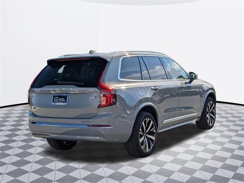 2025 Volvo XC90 B6 Core