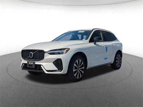 2025 Volvo XC60 B5 Core
