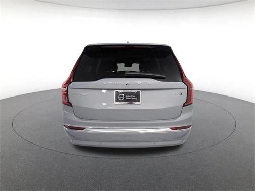 2025 Volvo XC90 B6 Plus 7-Seater