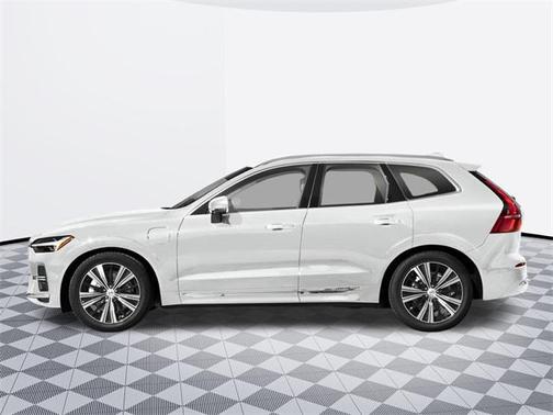 2025 Volvo XC60 Plug-In Hybrid T8 Plus