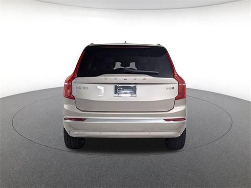 2024 Volvo XC90 B5 Core Bright Theme