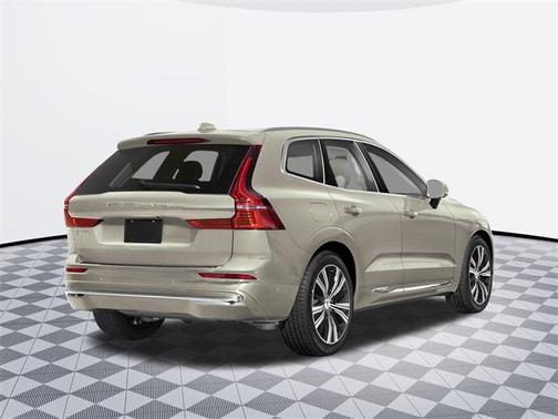 2025 Volvo XC60 B5 Ultra