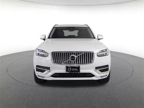 2024 Volvo XC90 B6 Plus Bright Theme 7-Seater