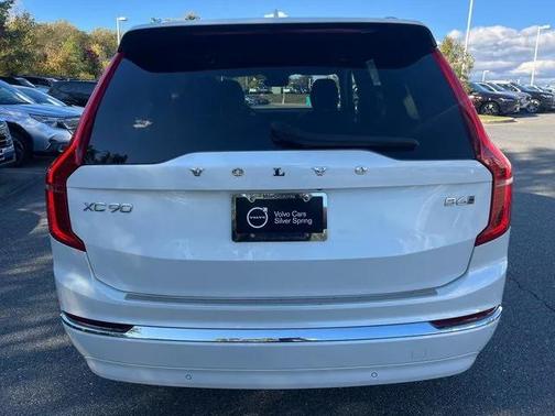 2024 Volvo XC90 B6 Plus Bright Theme 7-Seater