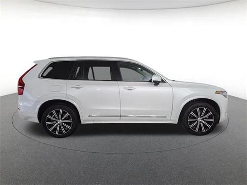 2024 Volvo XC90 B6 Plus Bright Theme 7-Seater