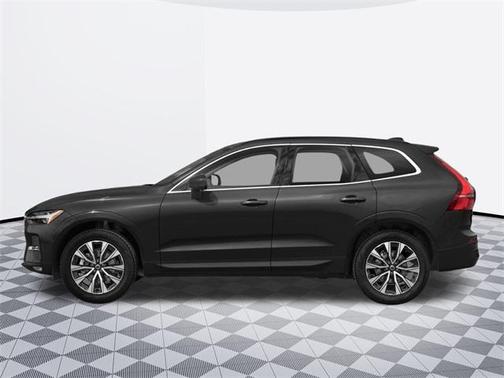 2025 Volvo XC60 B5 Ultra