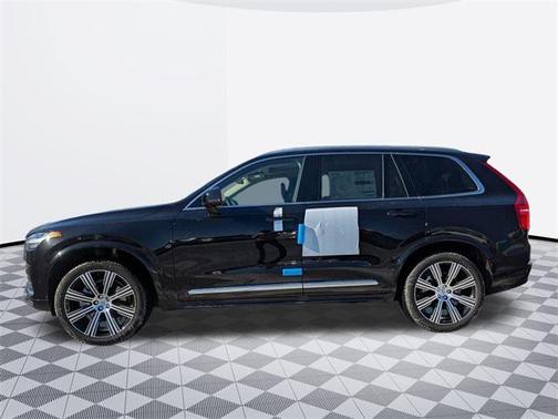 2025 Volvo XC90 B6 Plus 7-Seater
