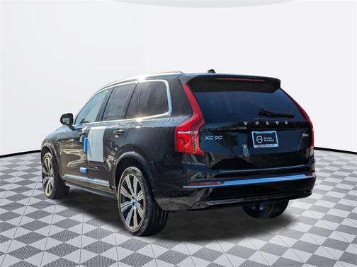 2025 Volvo XC90 B6 Plus 7-Seater