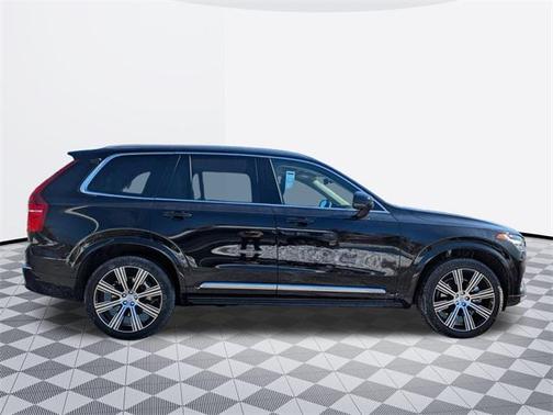 2025 Volvo XC90 B6 Plus 7-Seater
