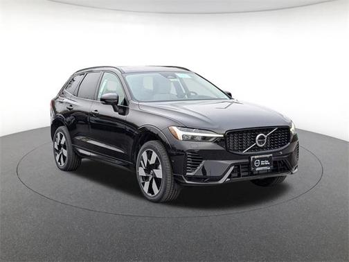 2025 Volvo XC60 Plug-In Hybrid T8 Plus