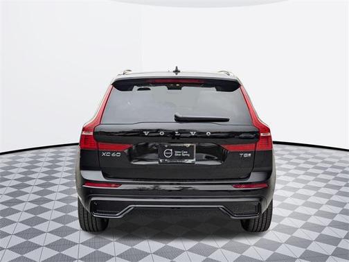 2025 Volvo XC60 Plug-In Hybrid T8 Plus