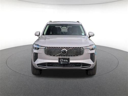 2026 Volvo XC90 B6 Plus 6-Seater