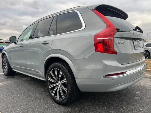 2024 Volvo XC90 B6 Plus Bright Theme 6-Seater