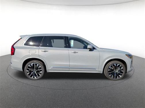 2026 Volvo XC90 B6 Ultra 7-Seater