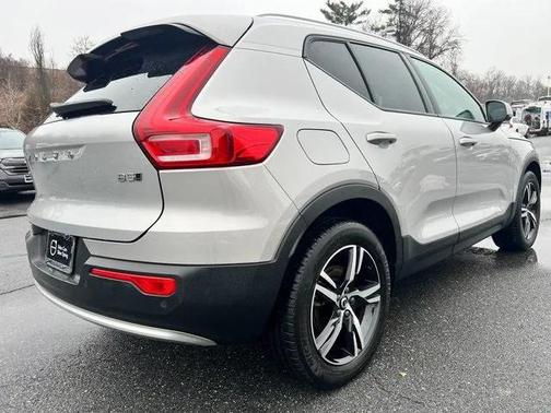 2023 Volvo XC40 B5 Core