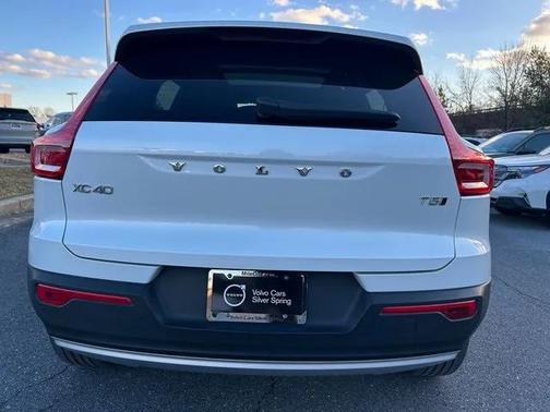 2022 Volvo XC40 T5 Inscription