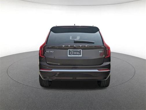 2025 Volvo XC90 B6 Core