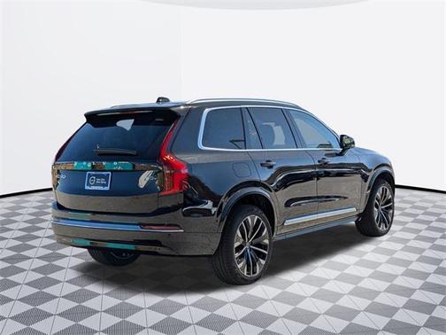 2025 Volvo XC90 B5 Plus 7-Seater