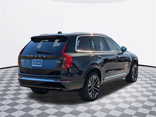 2025 Volvo XC90 Plug-In Hybrid T8 Plus 7-Seater