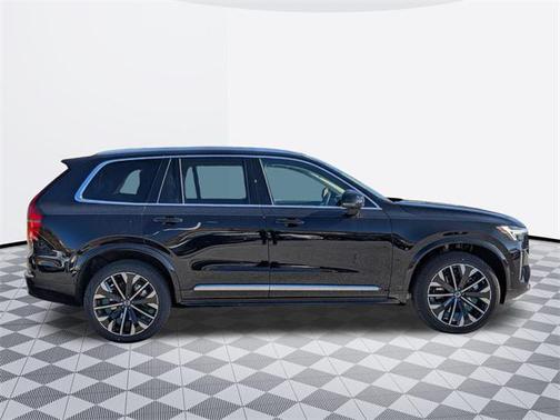 2025 Volvo XC90 Plug-In Hybrid T8 Plus 7-Seater