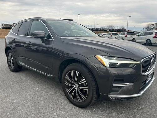 2022 Volvo XC60 B5 Inscription