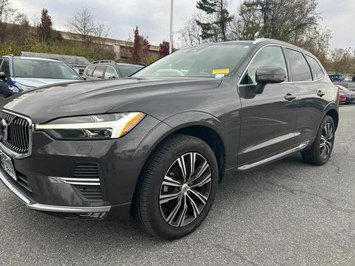 2022 Volvo XC60 B5 Inscription