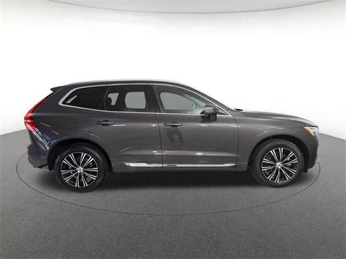 2022 Volvo XC60 B5 Inscription