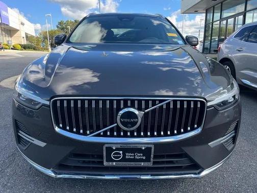 2023 Volvo XC60 B5 Plus Bright Theme
