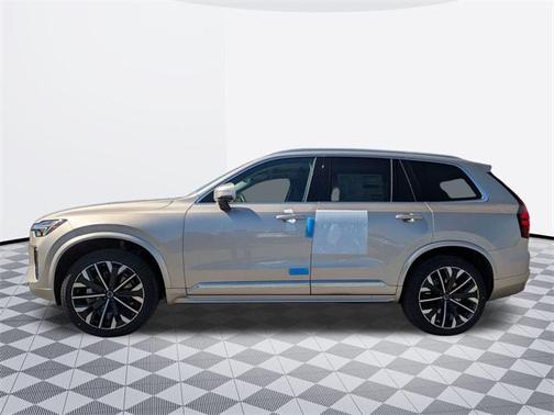 2025 Volvo XC90 B5 Core
