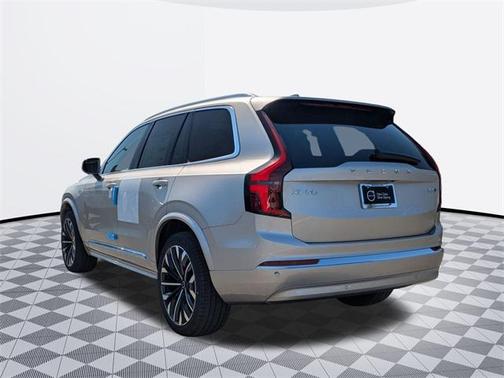 2025 Volvo XC90 B5 Core