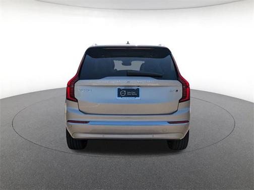 2025 Volvo XC90 B5 Core