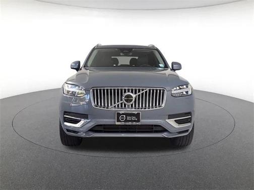 2023 Volvo XC90 Recharge Plug-In Hybrid T8 Plus Bright Theme 7-Seater