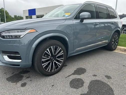2023 Volvo XC90 Recharge Plug-In Hybrid T8 Plus Bright Theme 7-Seater