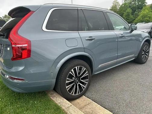 2023 Volvo XC90 Recharge Plug-In Hybrid T8 Plus Bright Theme 7-Seater