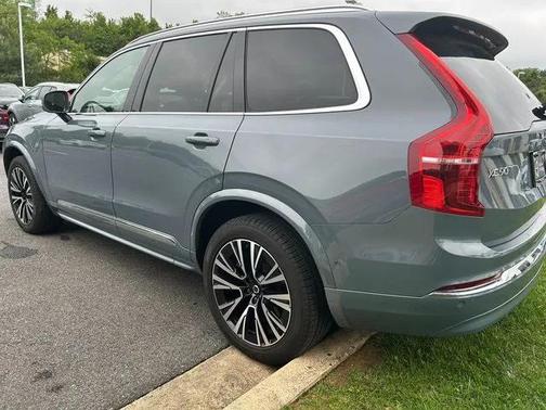 2023 Volvo XC90 Recharge Plug-In Hybrid T8 Plus Bright Theme 7-Seater