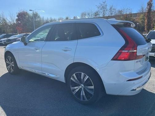 2022 Volvo XC60 B6 Inscription