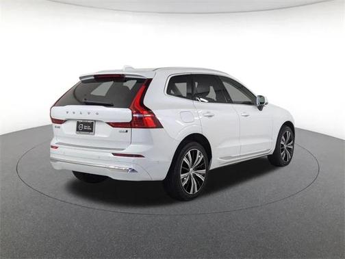 2022 Volvo XC60 B6 Inscription