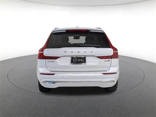 2022 Volvo XC60 B6 Inscription