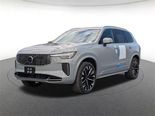 2025 Volvo XC90 B6 Plus 6-Seater