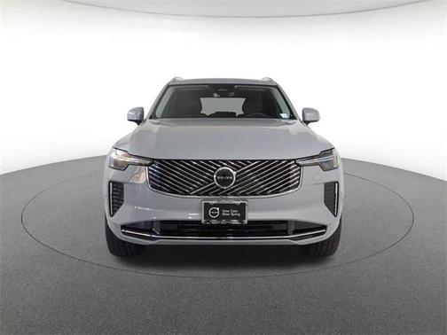 2025 Volvo XC90 B6 Core