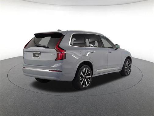 2025 Volvo XC90 B6 Core