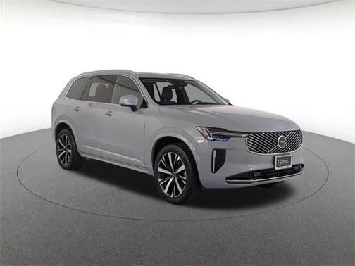 2025 Volvo XC90 B6 Core