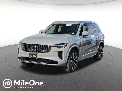 2025 Volvo XC90 B6 Core