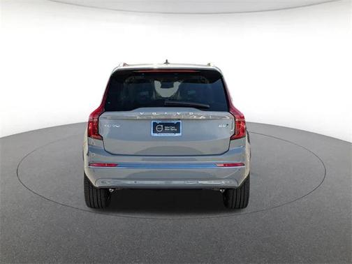 2025 Volvo XC90 B6 Core