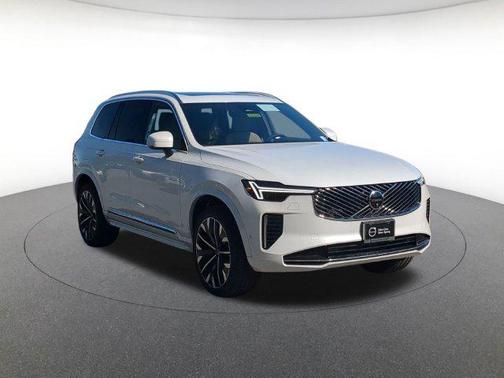 Crystal White Pearl 2027 Volvo XC90 Plus